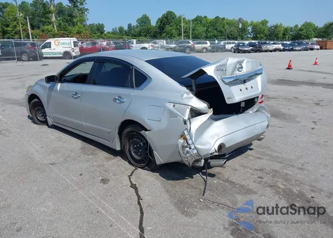 2015 Nissan Altima 2.5 S z USA, uszkodzony, nr VIN 1N4AL3AP9FN304289